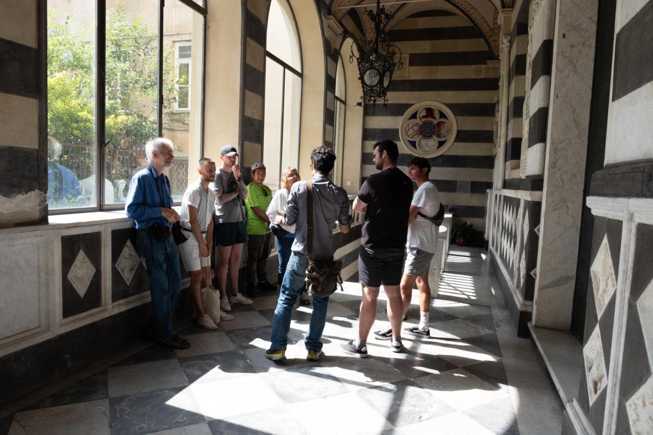 Manena Hostel Genova Bagian luar foto