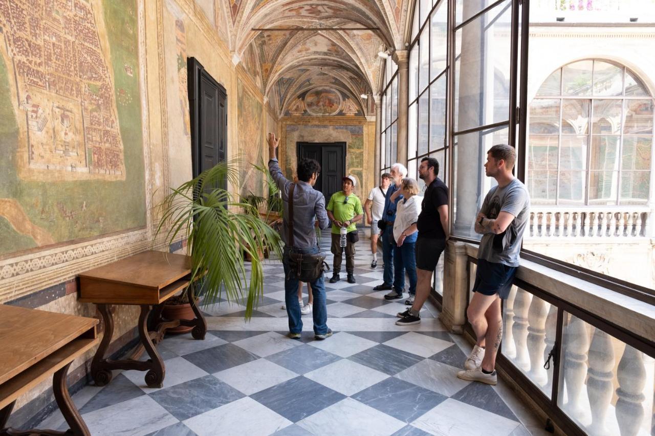 Manena Hostel Genova Bagian luar foto